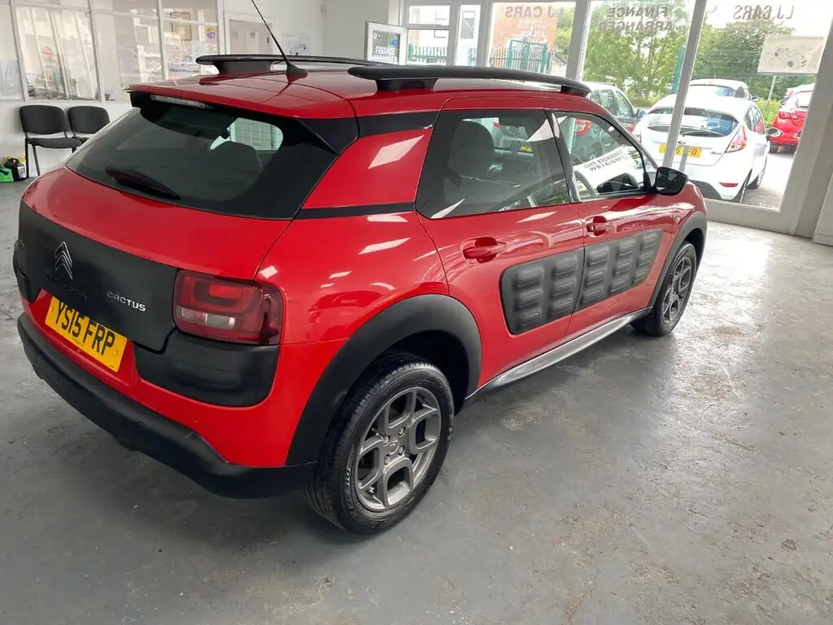 2015-citroen-c4-cactus-12-feel-82ps-big-12