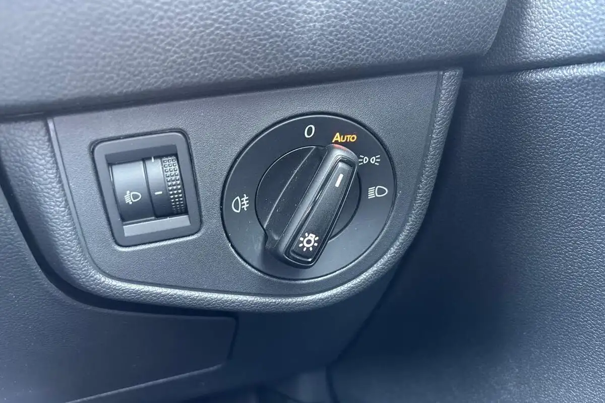 2024-volkswagen-polo-10-tsi-match-big-64