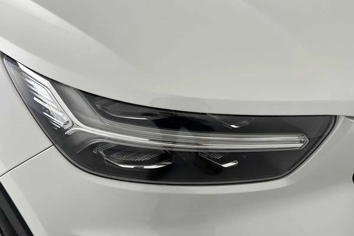 2022-volvo-xc40-15-t3-r-design-auto-big-17
