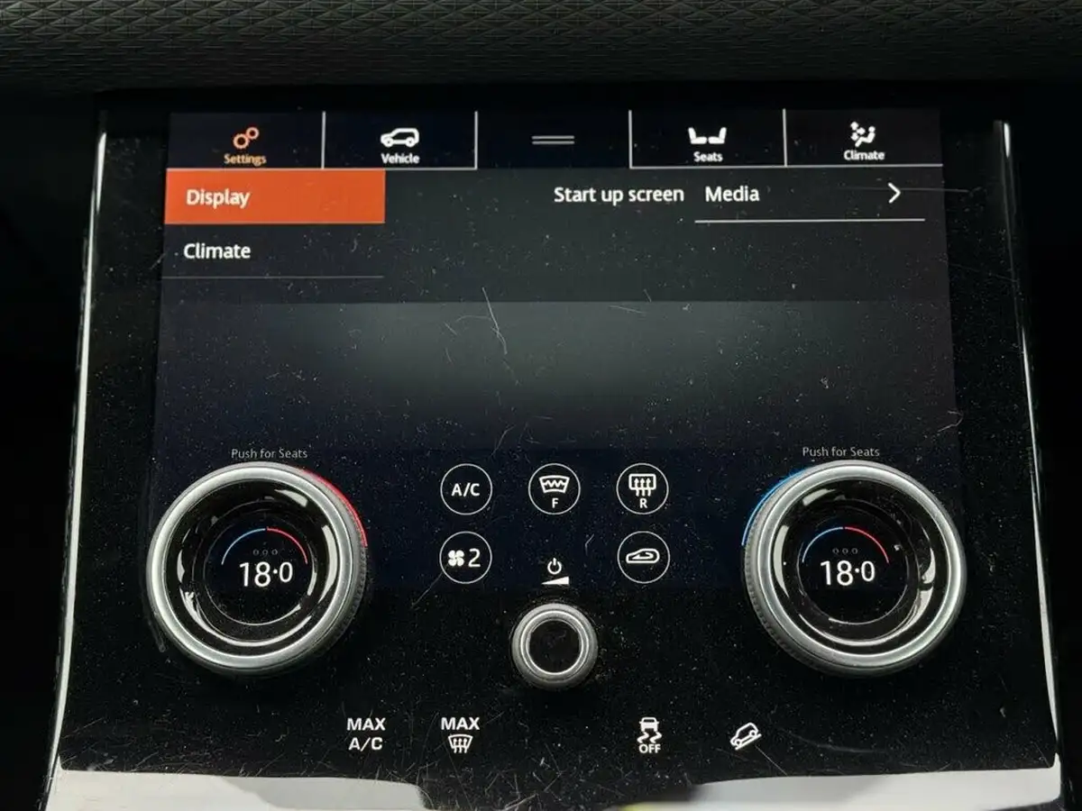 2019-land-rover-range-rover-velar-20-d180-r-dynamic-s-big-32