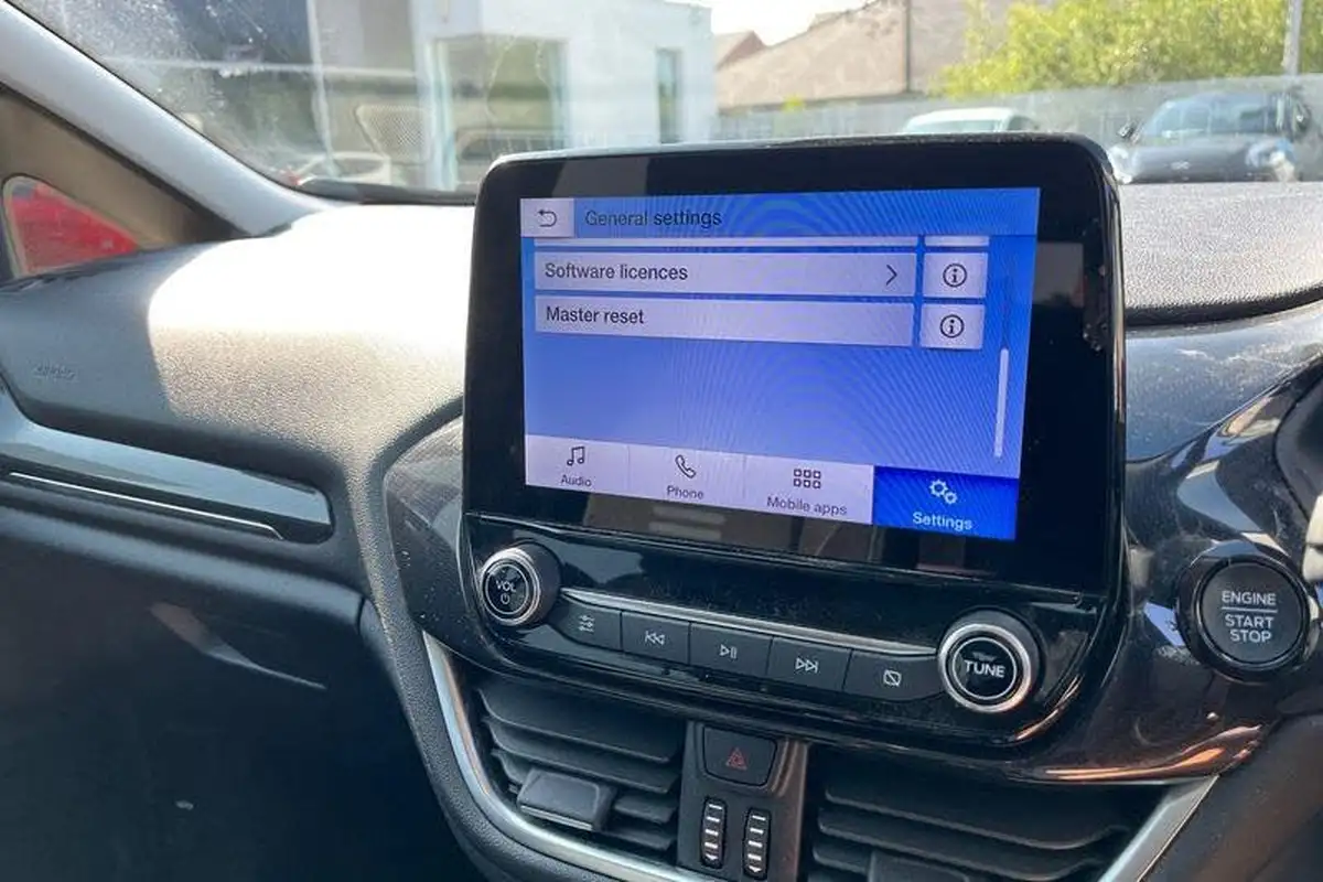 2023-ford-fiesta-10t-active-125ps-hybrid-mhev-big-34
