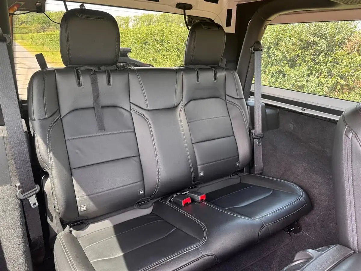 2021-jeep-wrangler-20-gme-80th-anniversary-3d-big-17