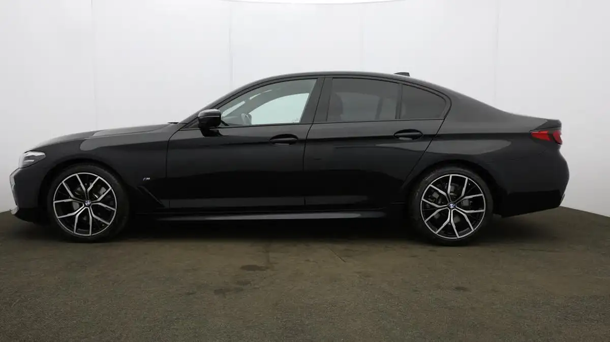 2021-bmw-5-series-20td-520d-m-sport-mht-saloon-4d-big-70