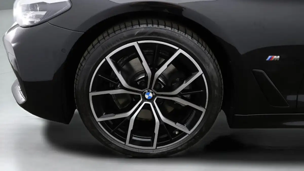 2021-bmw-5-series-20td-520d-m-sport-mht-saloon-4d-big-18