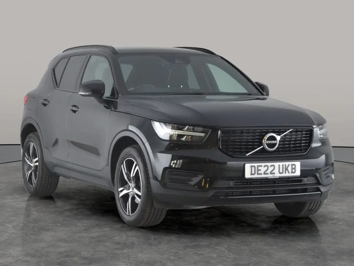 2022-volvo-xc40-15-t3-r-design-auto-big-13