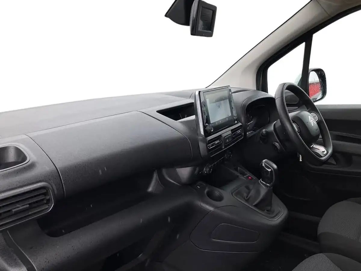 2019-citroen-berlingo-16bluehdi-950-x-big-6