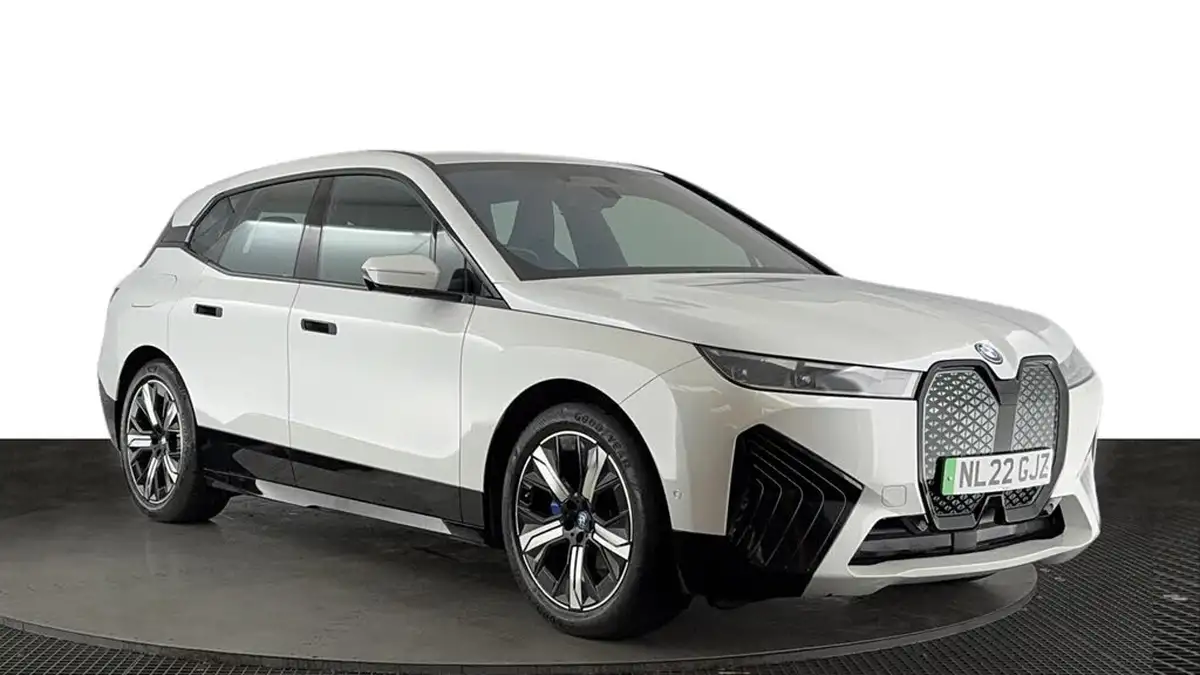 2022-bmw-ix-e-xdrive-40-m-sport-big-1