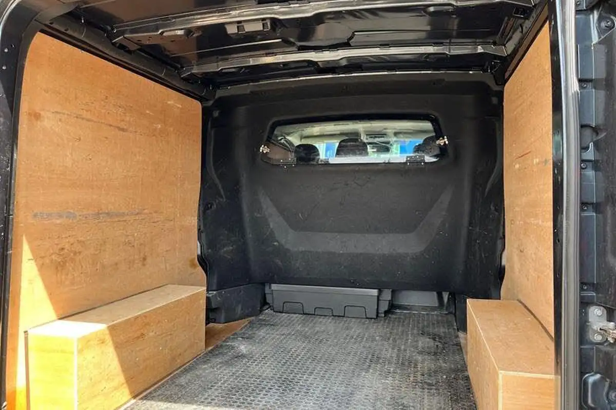 2024-renault-trafic-20dci-ll30-170-extra-sport-crew-big-4