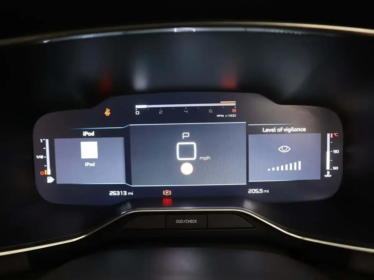 2022-citroen-c5-aircross-12-puretech-shine-plus-eat8-big-16