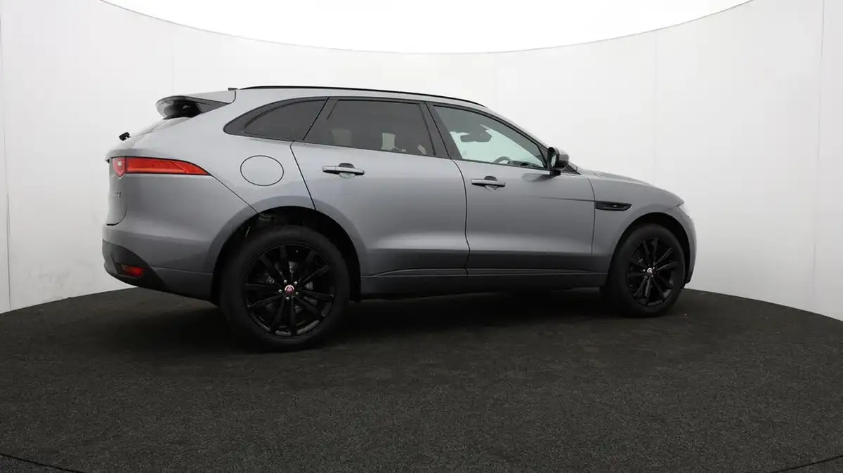 2020-jaguar-f-pace-20-i4d-chequered-flag-180ps-big-31