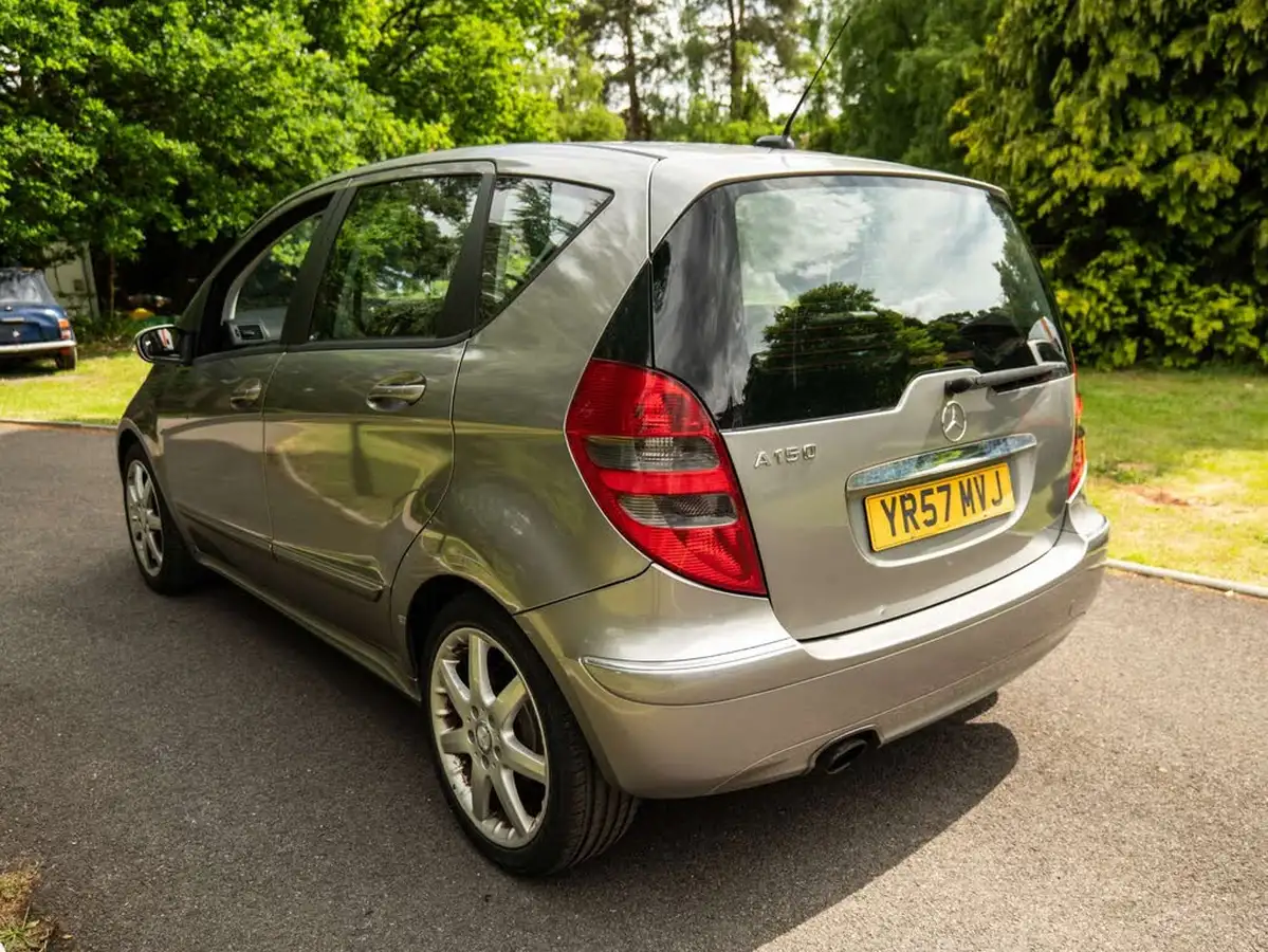 2007-mercedes-benz-a-class-15-a150-avantgarde-se-5d-big-4
