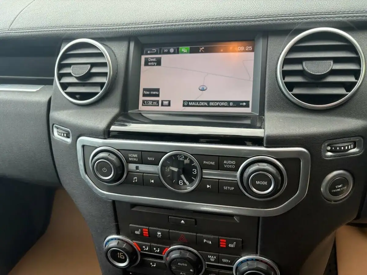 2015-land-rover-discovery-4-30-sd-v6-hse-big-13