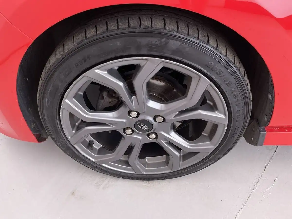 2018-ford-fiesta-10t-st-line-100ps-3d-big-10