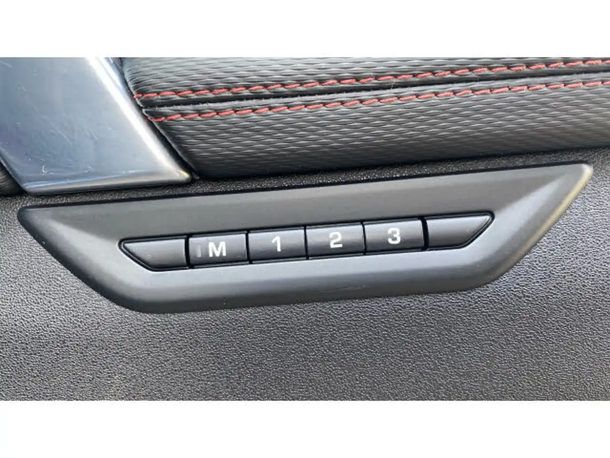 2021-land-rover-discovery-sport-15-p300e-r-dynamic-se-big-32