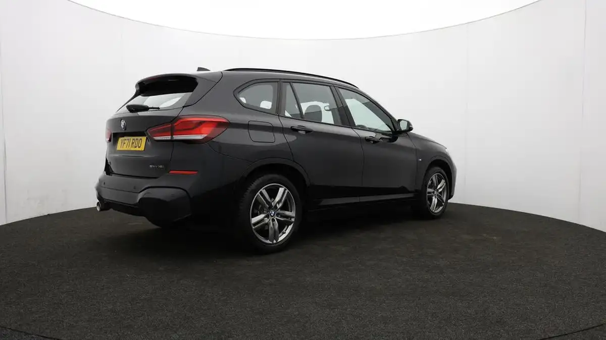 2021-bmw-x1-15-sdrive18i-m-sport-tech-pack-ii-dct-big-28