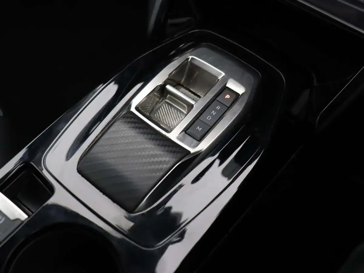 2022-peugeot-208-12-puretech-allure-premium-100bhp-eat8-big-30