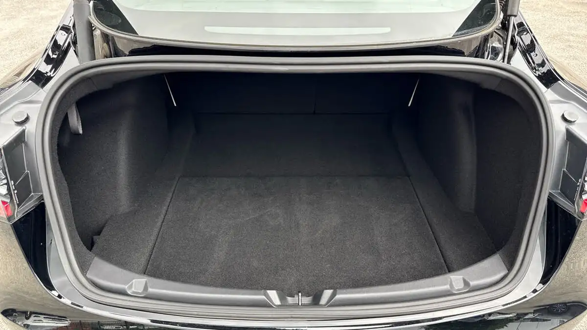 2021-tesla-model-3-e-long-range-4x4-big-14