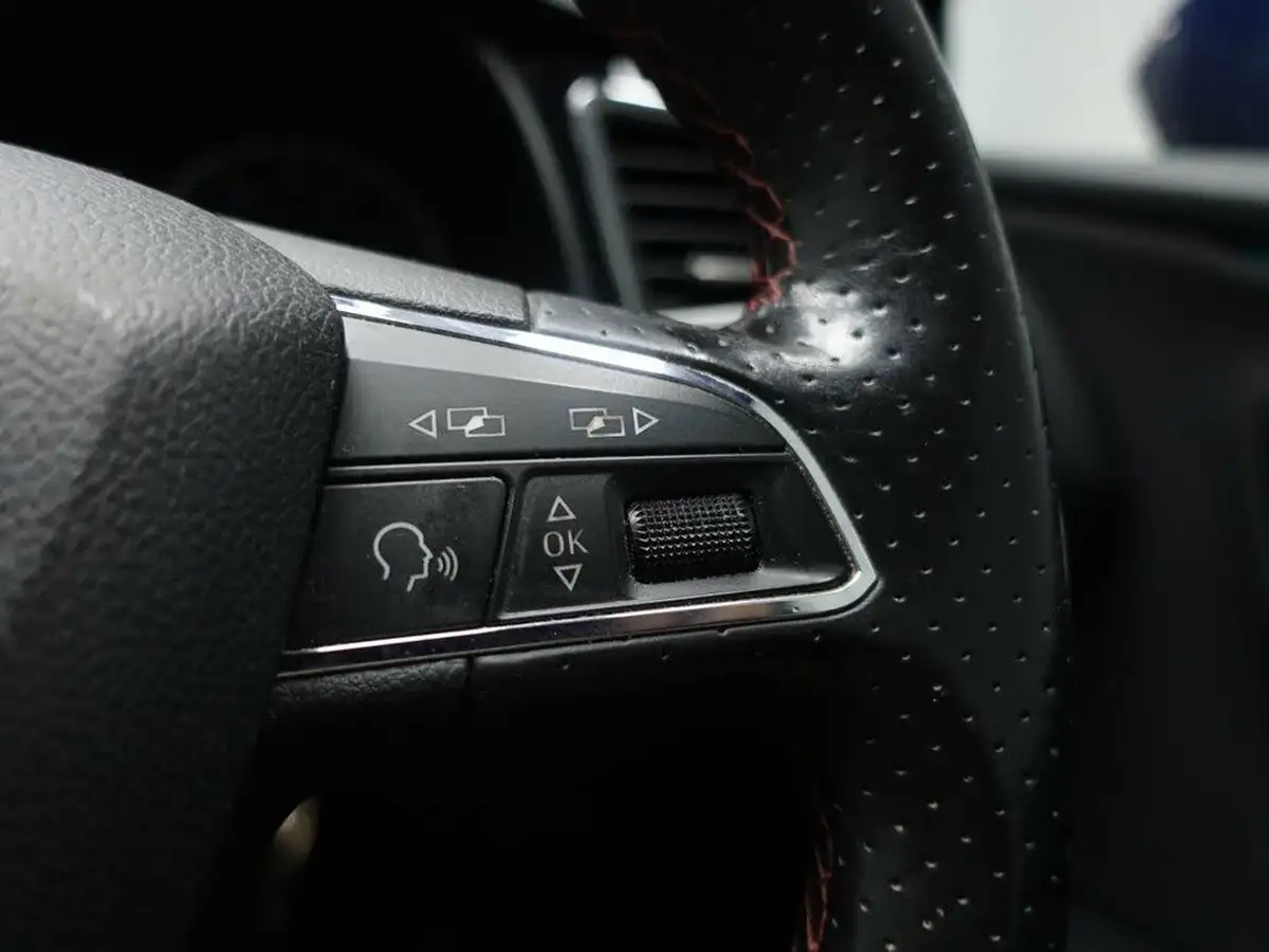 2017-seat-leon-14-tsi-fr-technology-sportcoupe-3d-big-29