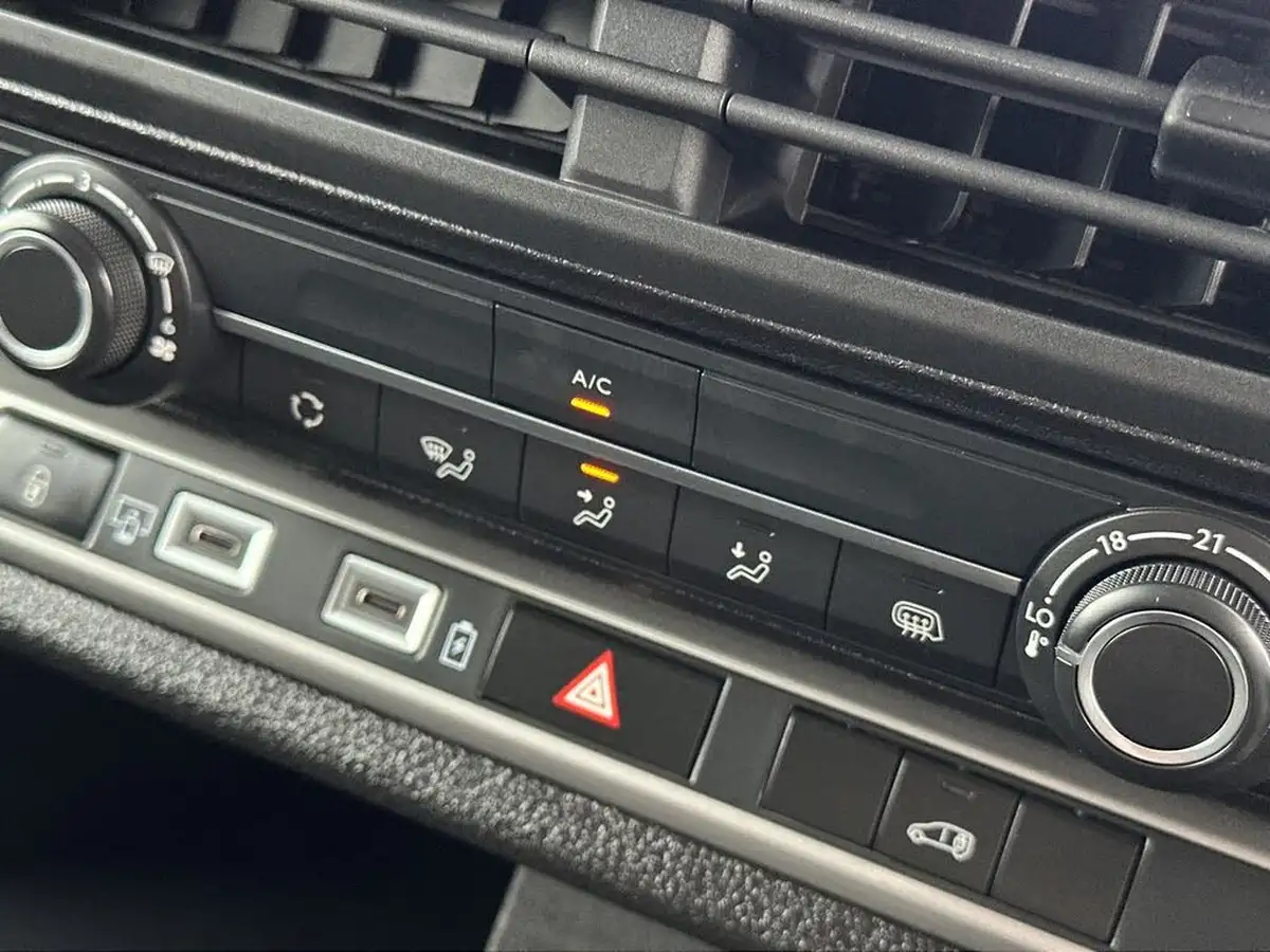 2024-vauxhall-vivaro-20td-xl-pro-big-19