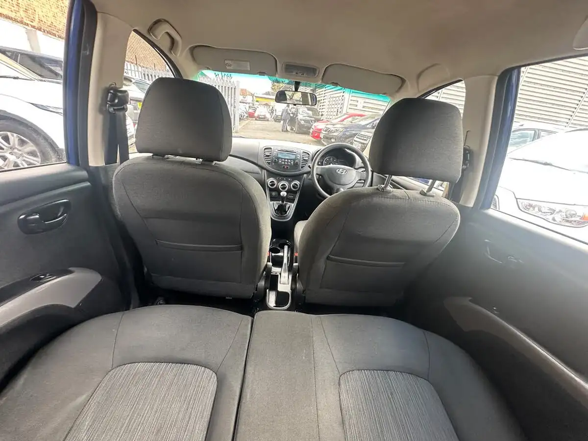 2012-hyundai-i10-12-active-big-56
