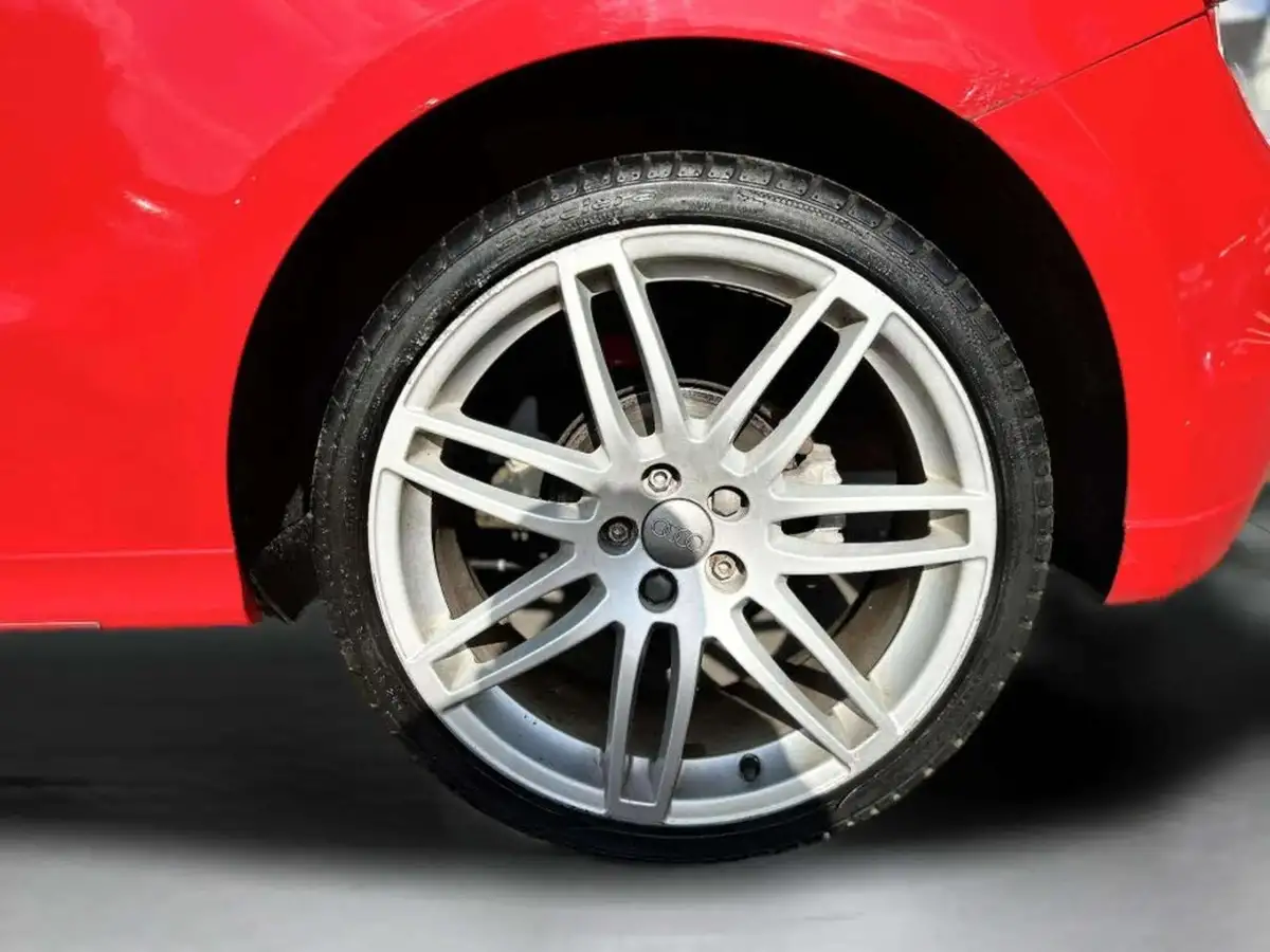 2011-audi-a1-16td-s-line-hatchback-3d-big-10