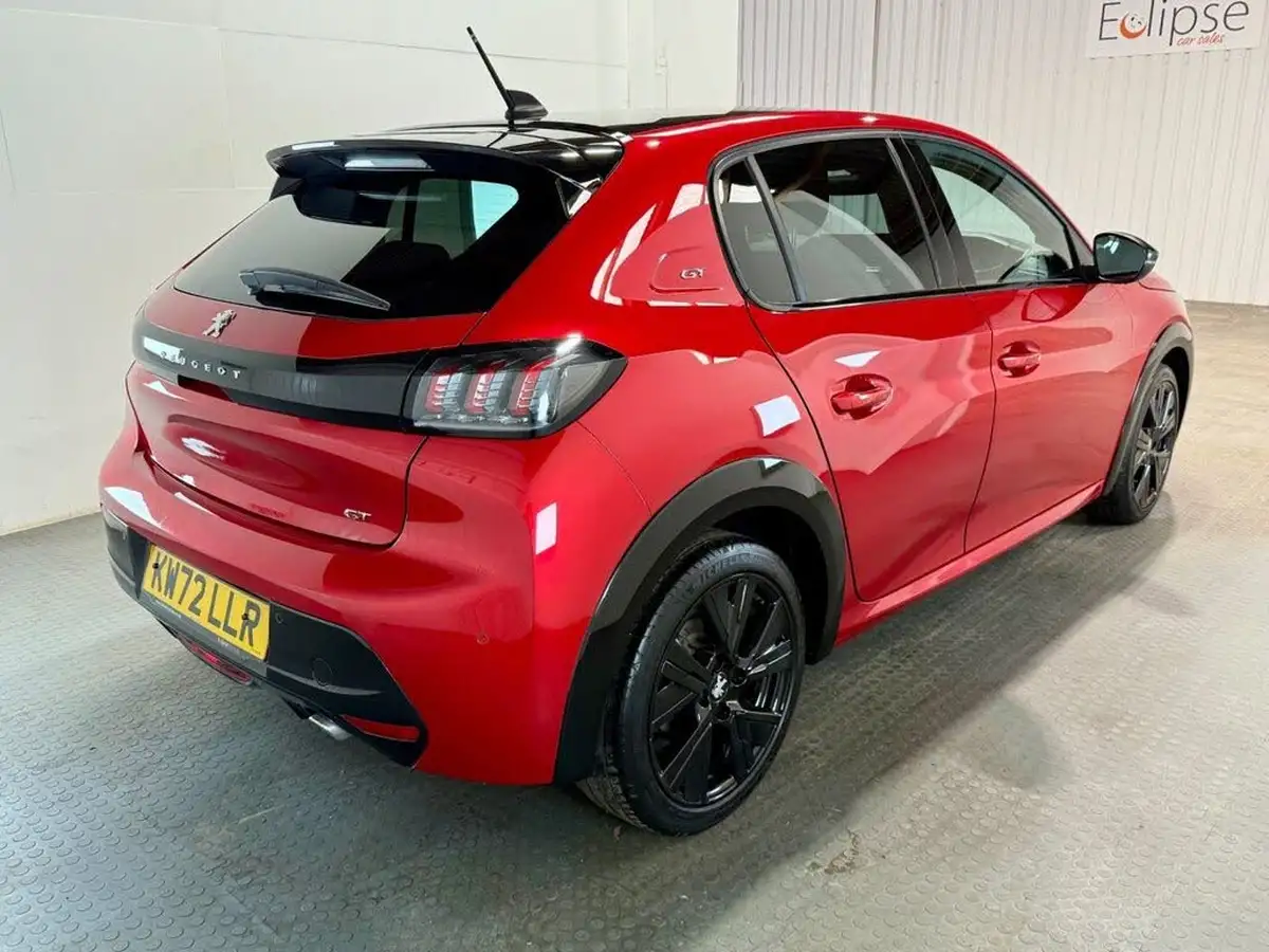 2023-peugeot-208-12-puretech-gt-100ps-big-6