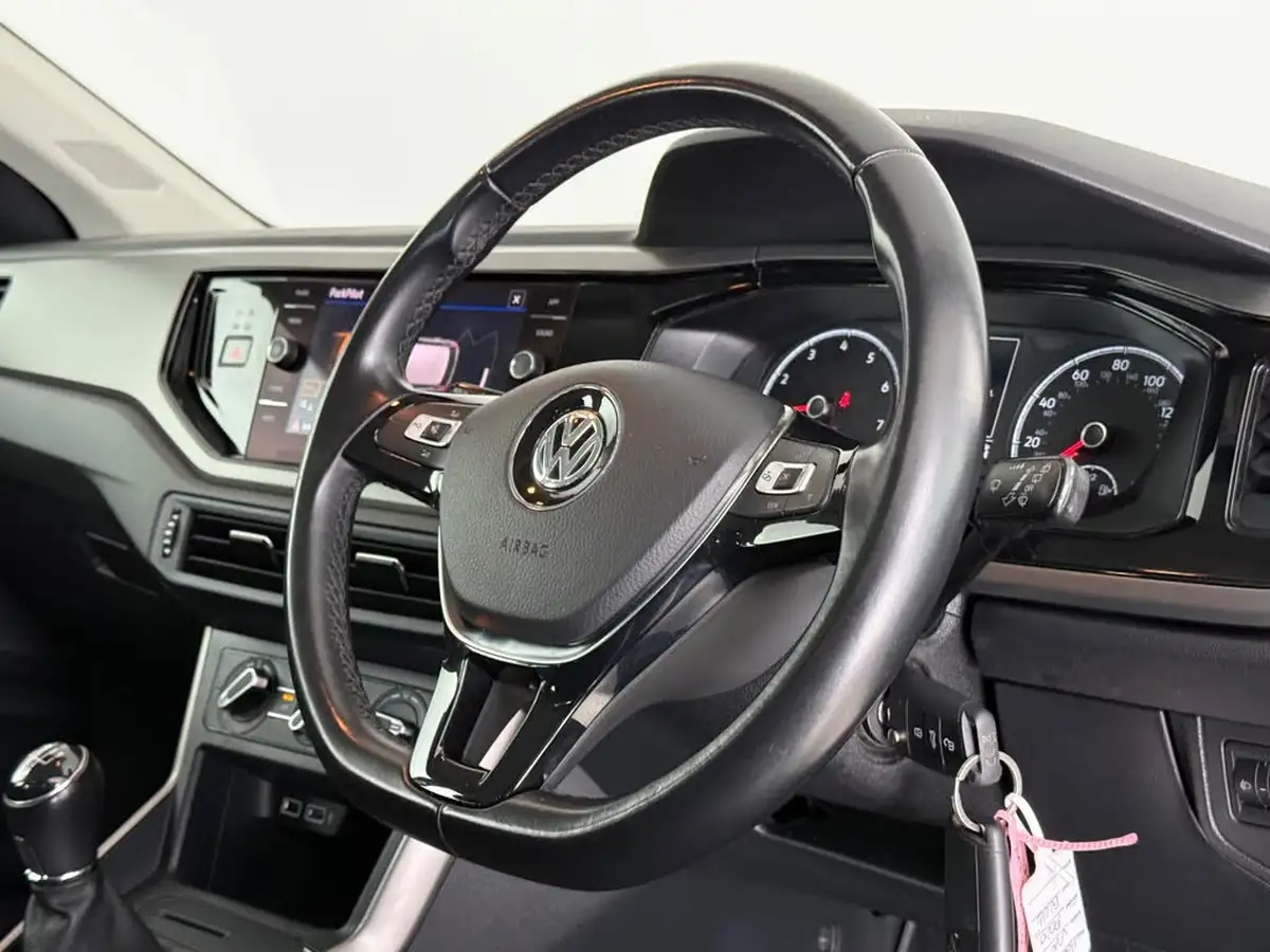 2019-volkswagen-polo-10-tsi-se-big-23