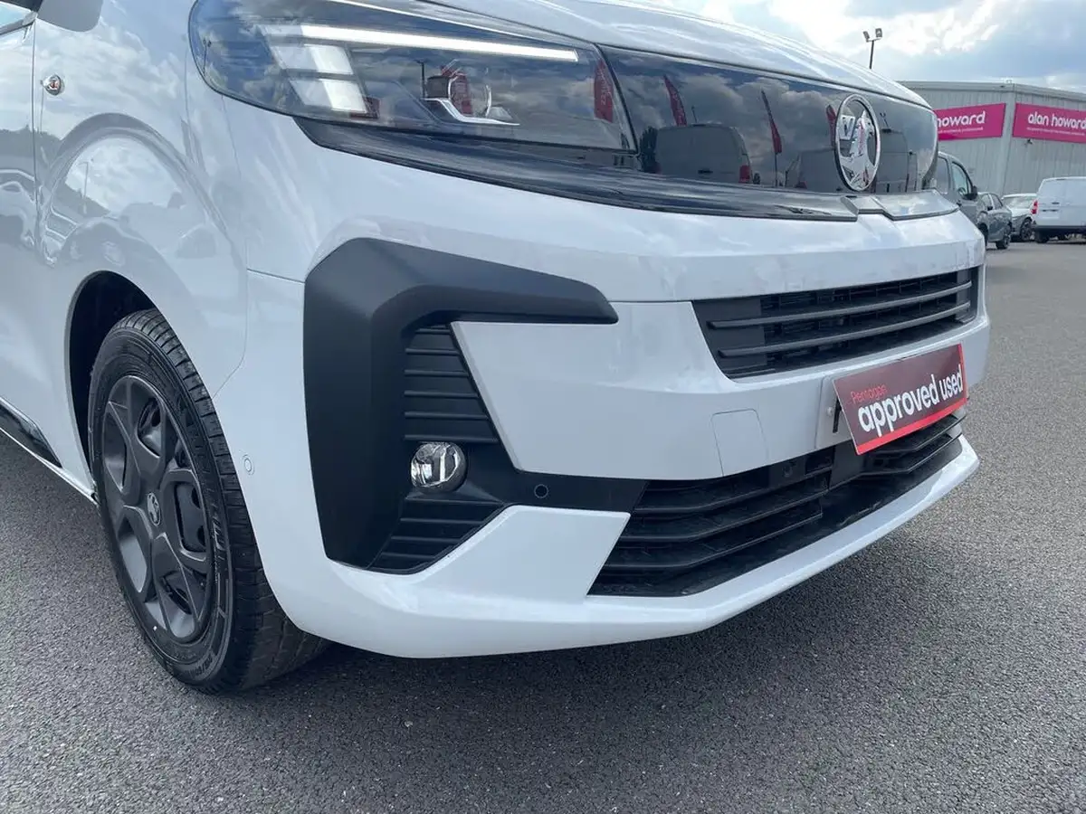 2024-vauxhall-vivaro-20td-xl-pro-big-32
