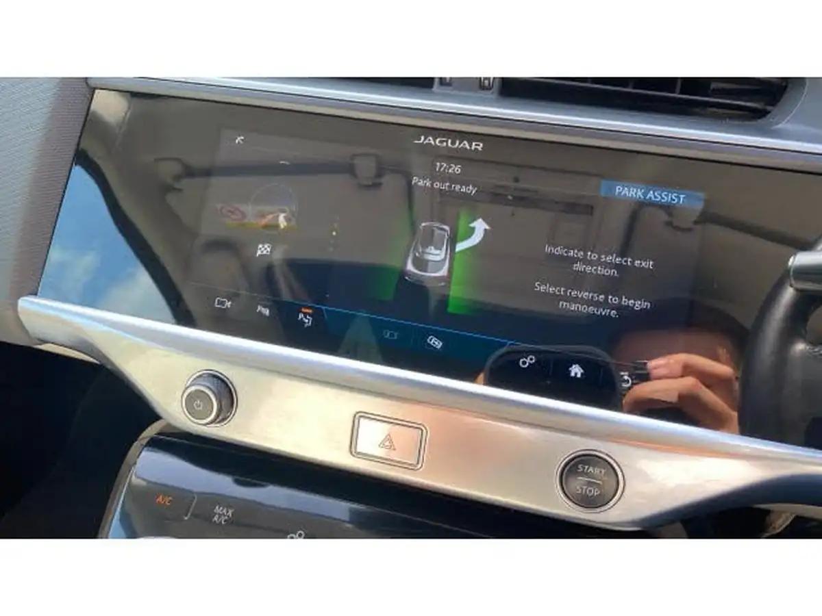 2019-jaguar-i-pace-ev400-se-big-47