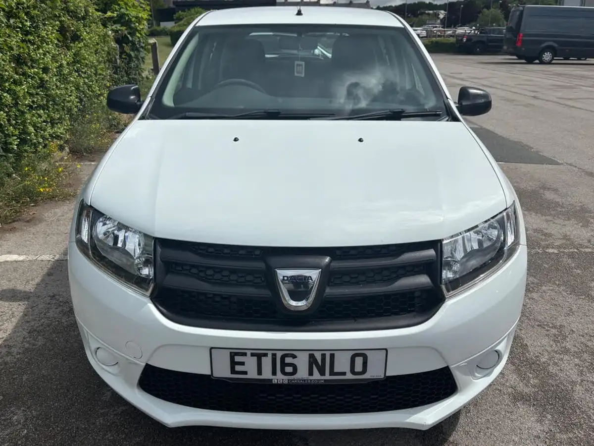 2016-dacia-sandero-12-ambiance-big-1