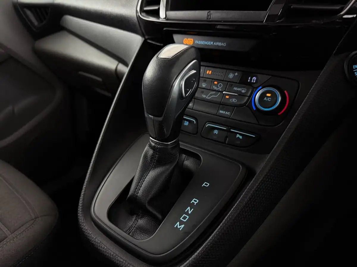 2019-ford-grand-tourneo-connect-15-titanium-ss-powershift-big-36