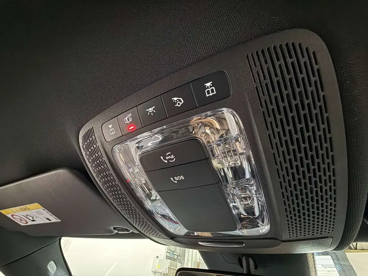 2019-mercedes-benz-a-class-20d-a200d-amg-line-hatchback-5d-big-29