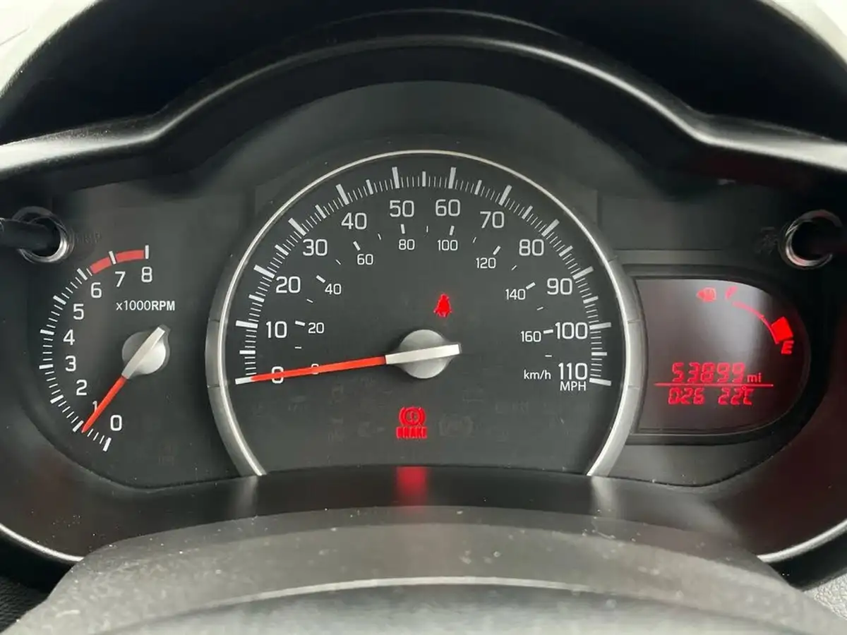 2018-suzuki-celerio-10-sz2-big-15