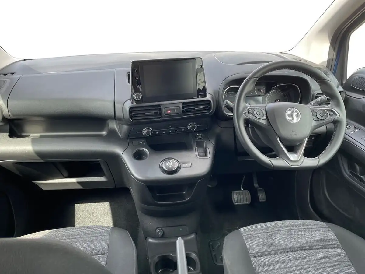 2020-vauxhall-combo-life-12i-energy-130ps-7st-auto-big-12