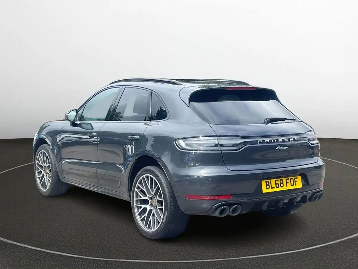 2019-porsche-macan-20-big-6