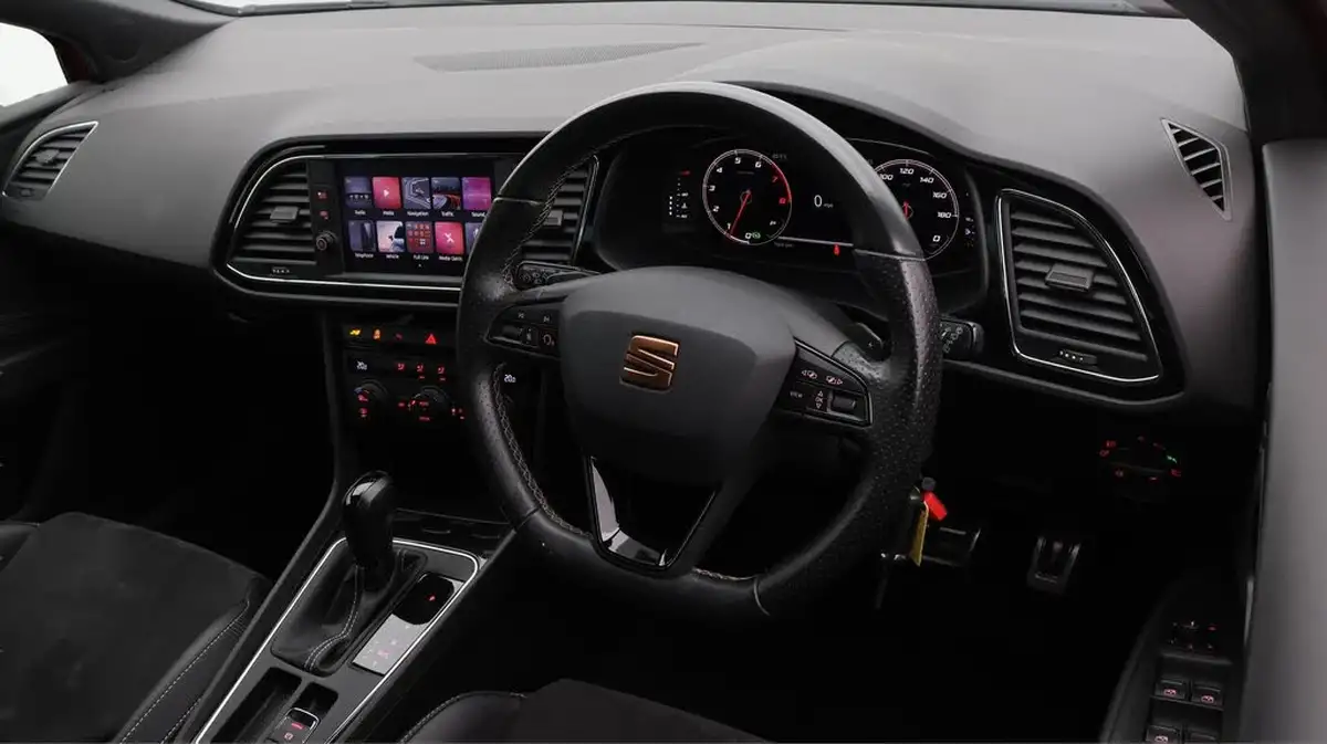 2020-seat-leon-20-tsi-cupra-290-big-10