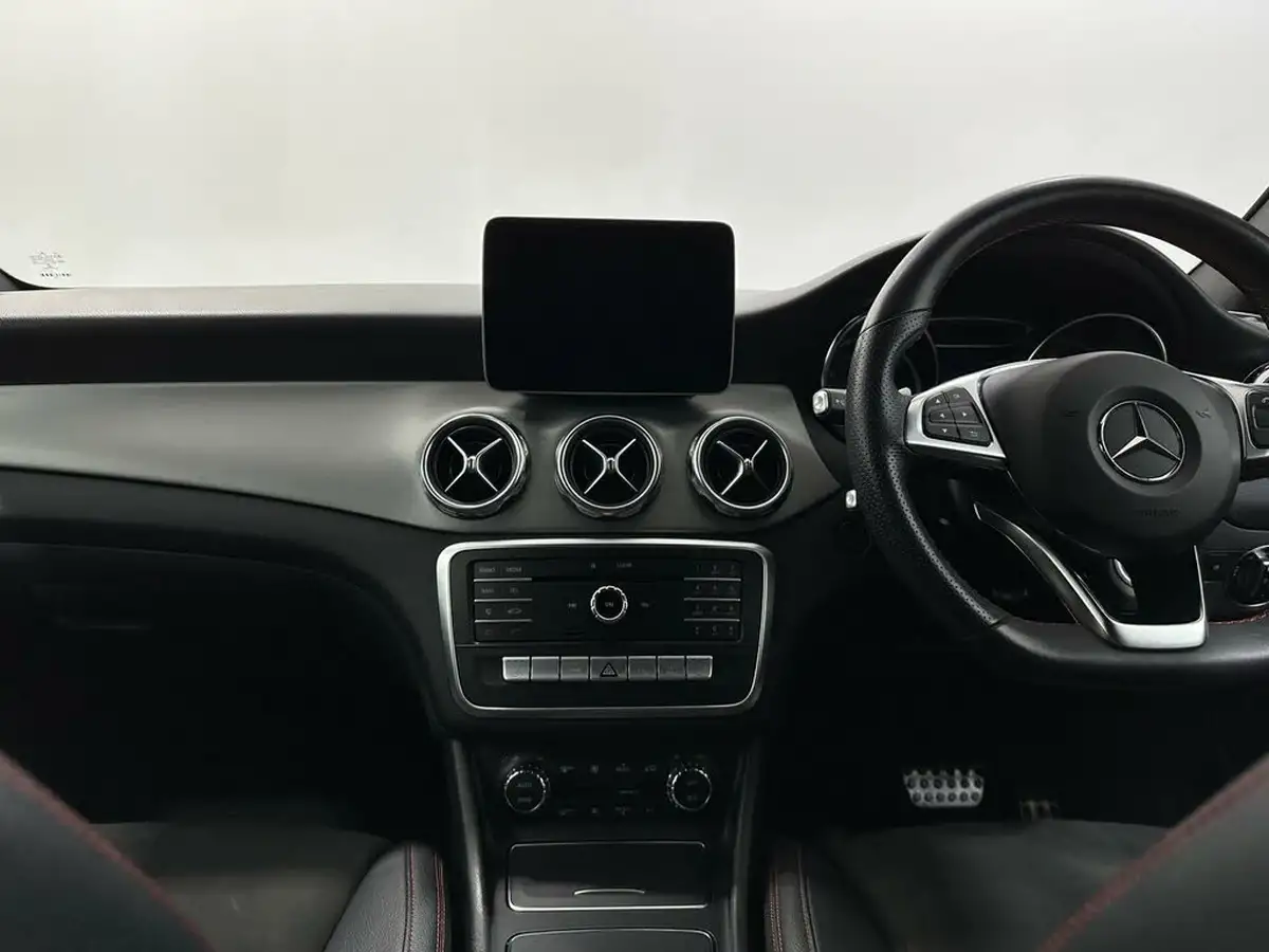 2019-mercedes-benz-gla-class-16-gla-200-amg-line-edition-7g-dct-big-16