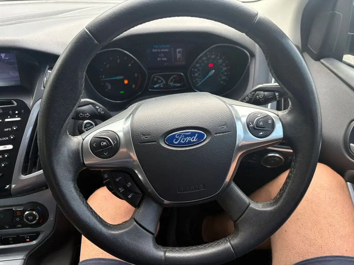2013-ford-focus-20td-titanium-x-estate-big-19