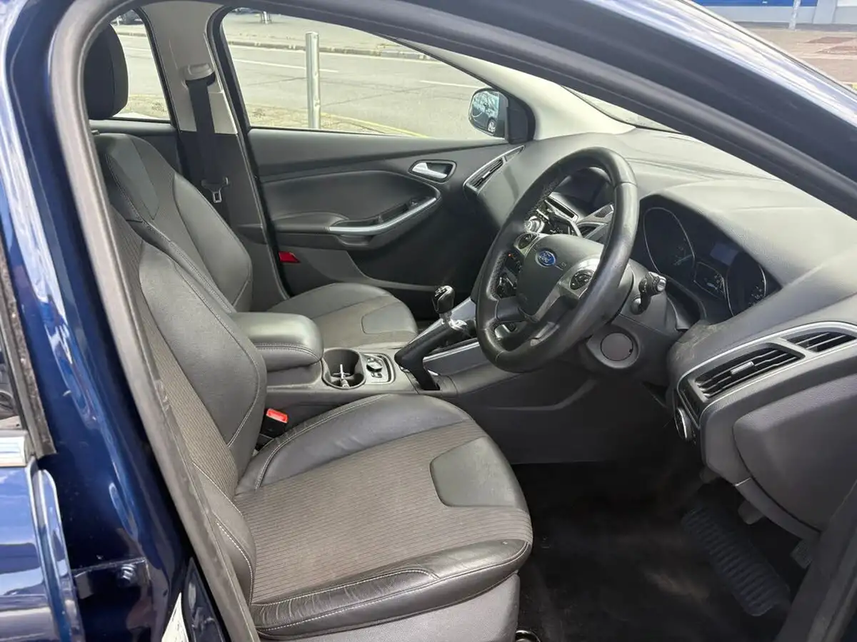 2013-ford-focus-20td-titanium-x-estate-big-15
