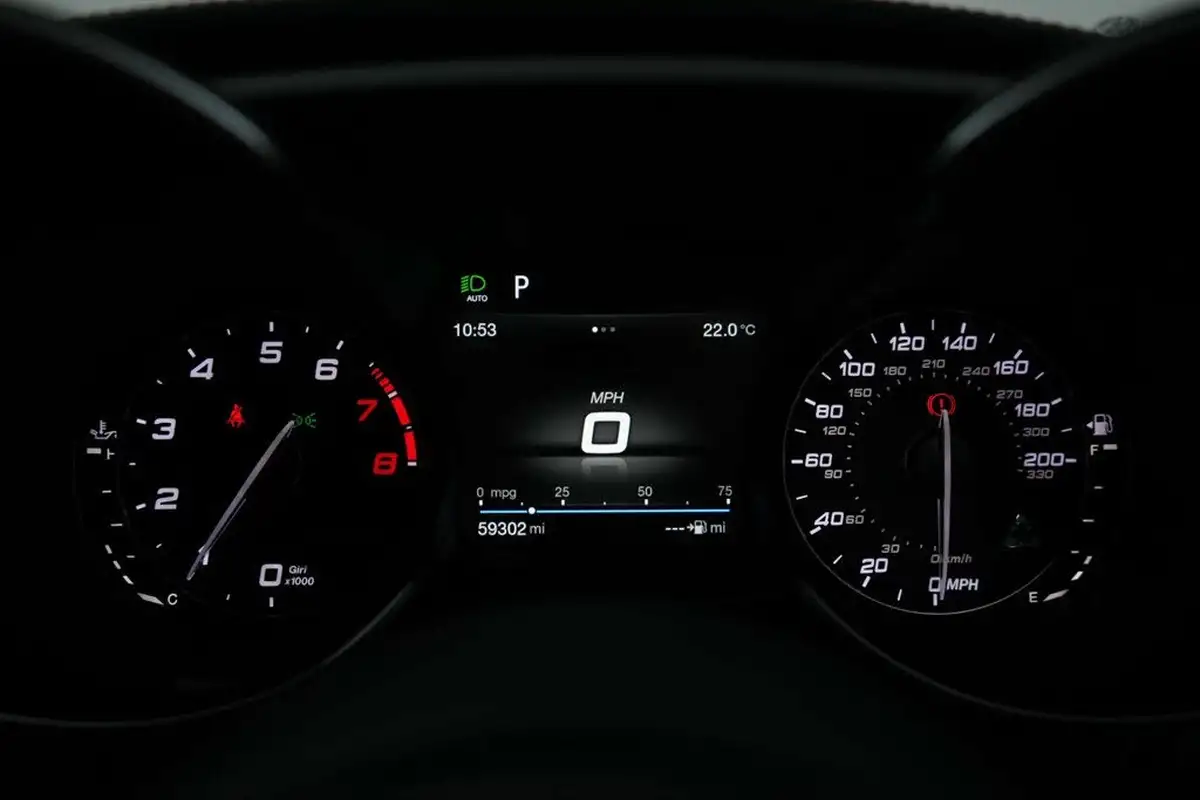 2018-alfa-romeo-giulia-29-biturbo-quadrifoglio-big-42