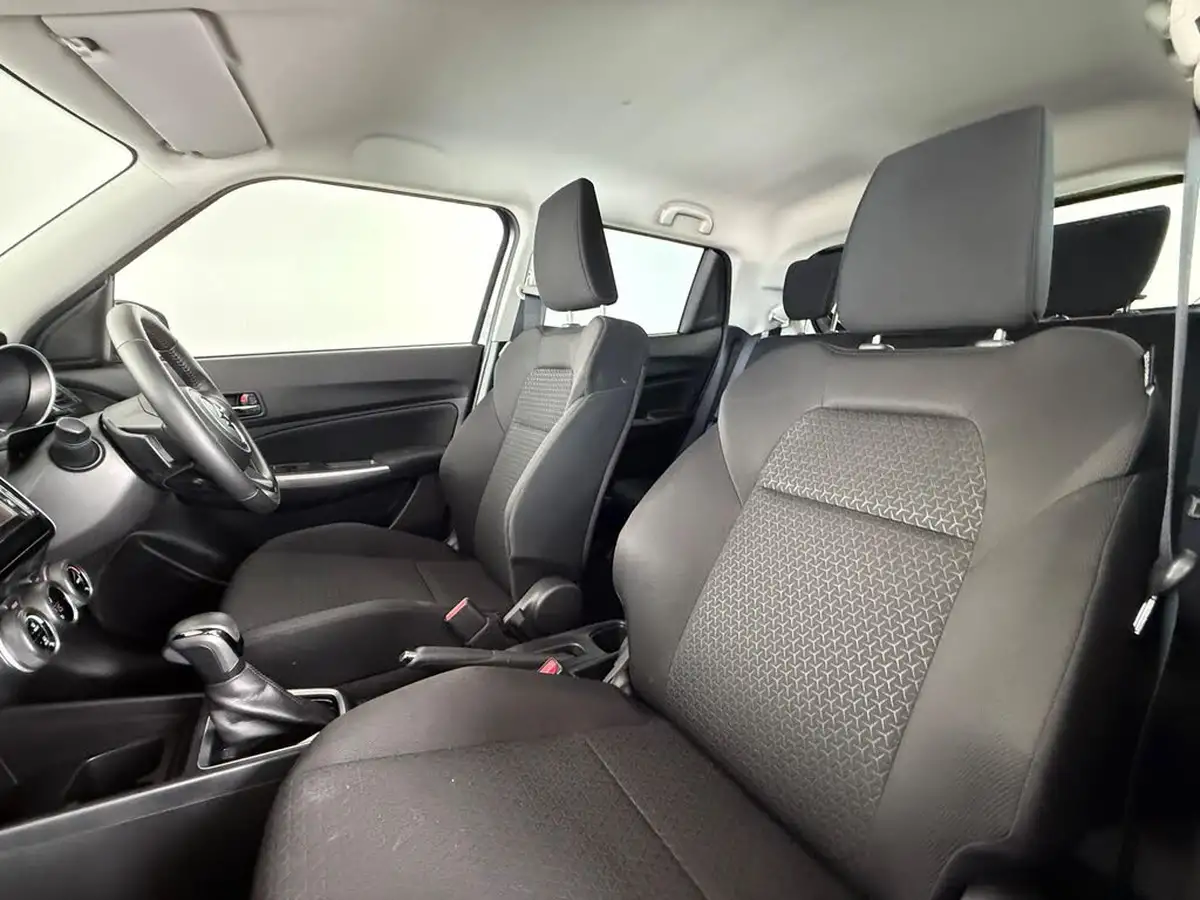 2023-suzuki-swift-12-dualjet-sz5-cvt-big-14