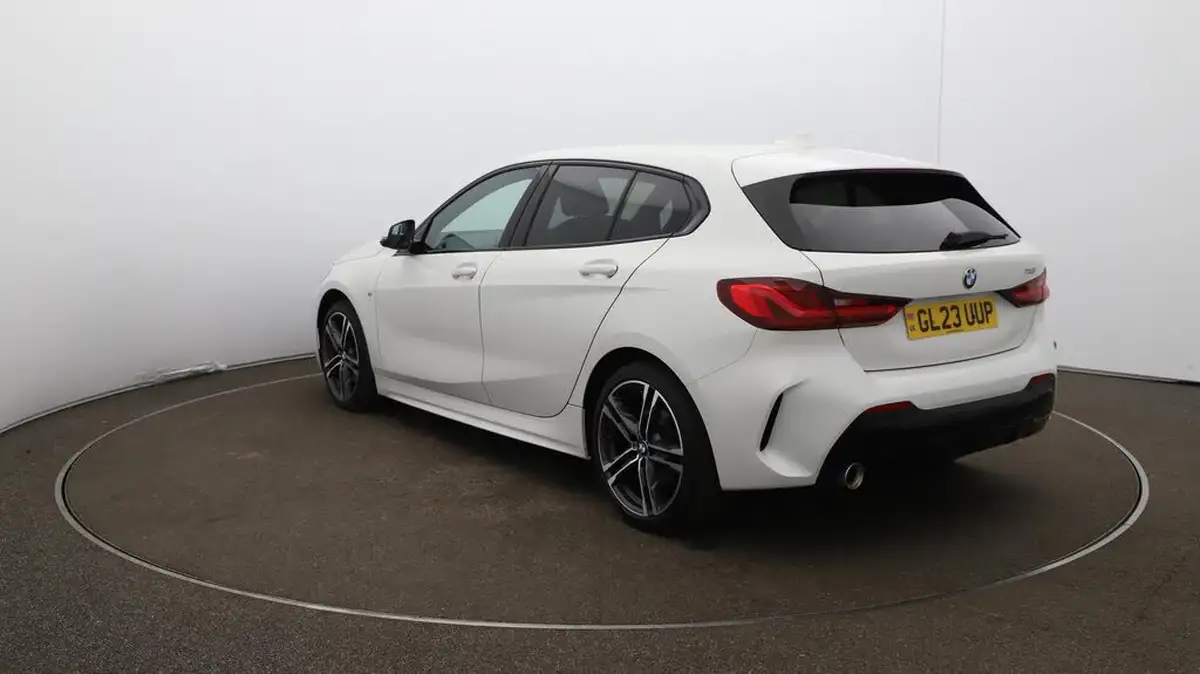 2023-bmw-1-series-15-118i-m-sport-lcp-dct-big-63