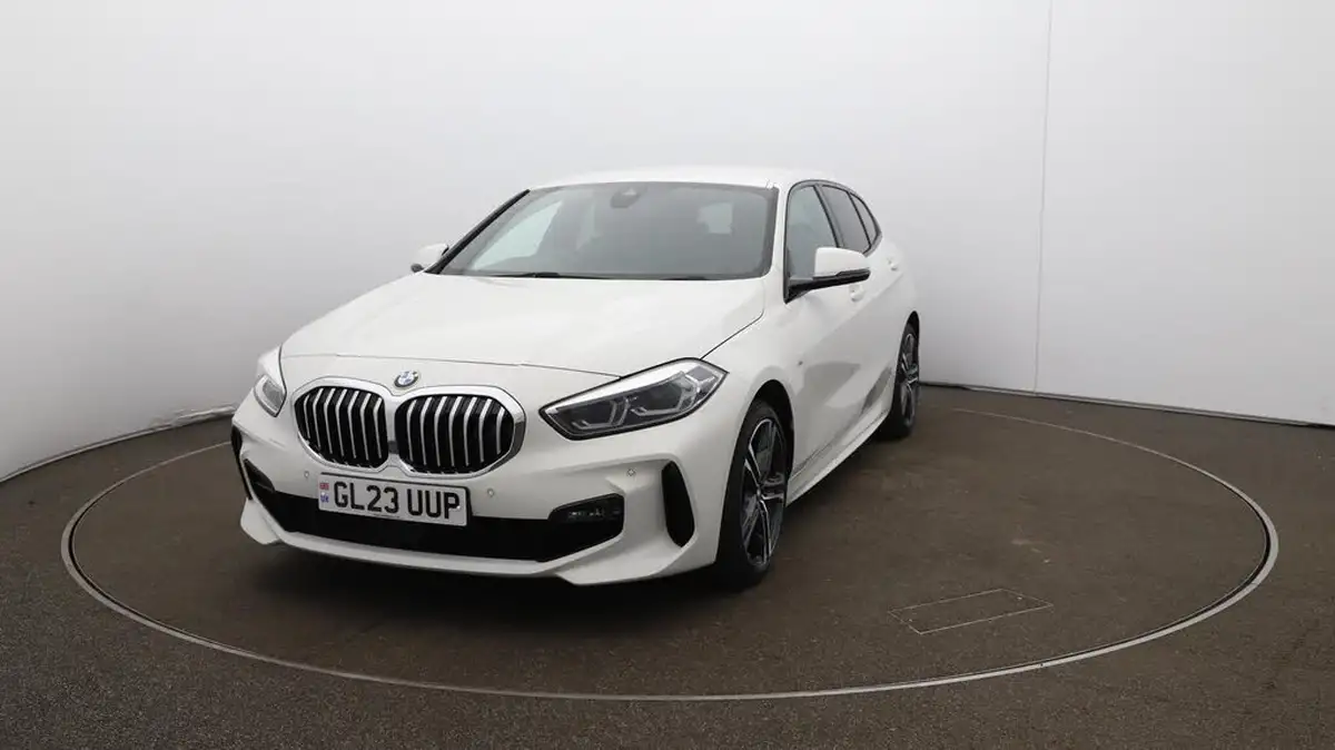 2023-bmw-1-series-15-118i-m-sport-lcp-dct-big-39