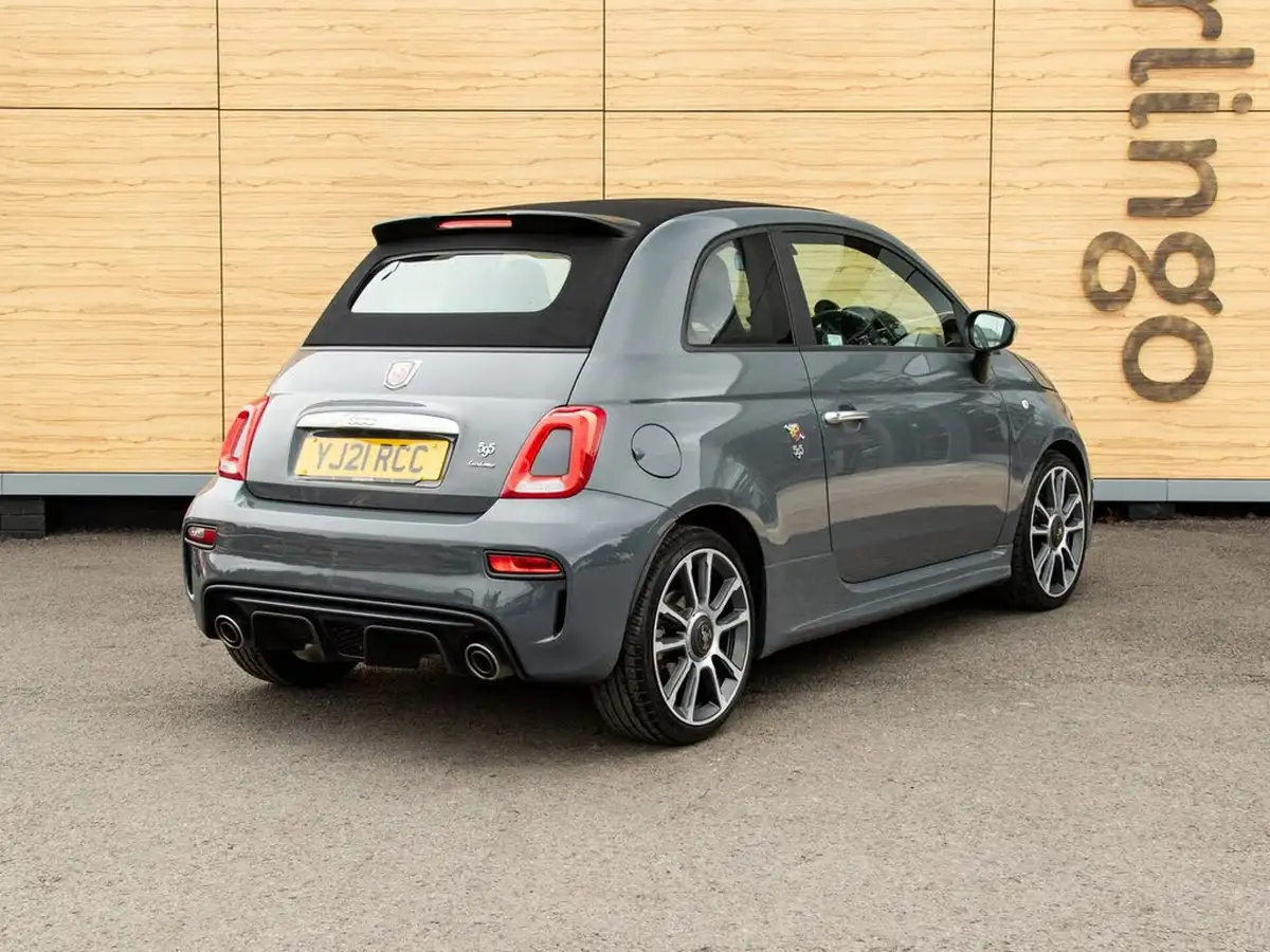 2021-abarth-595c-14-tjet-turismo-big-1