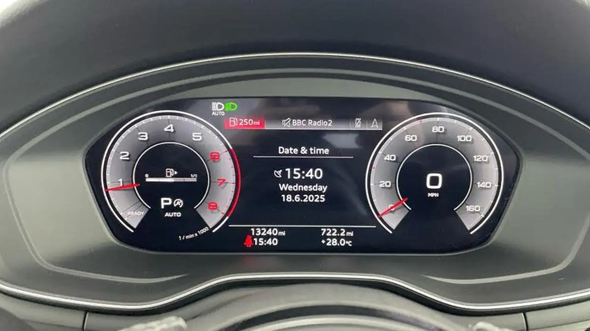 2022-audi-a4-20-40-tfsi-s-line-big-6