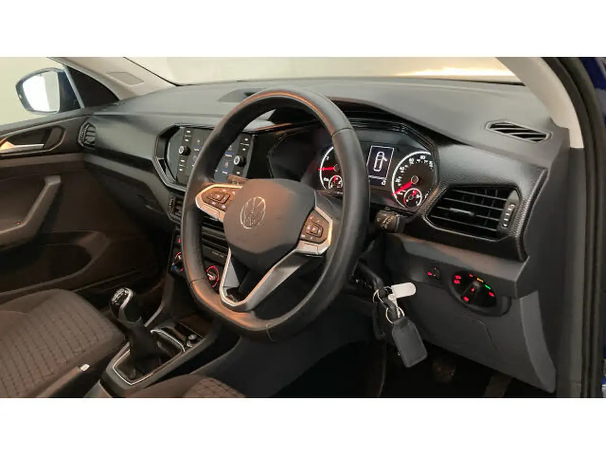 2021-volkswagen-t-cross-10-tsi-se-110ps-big-5