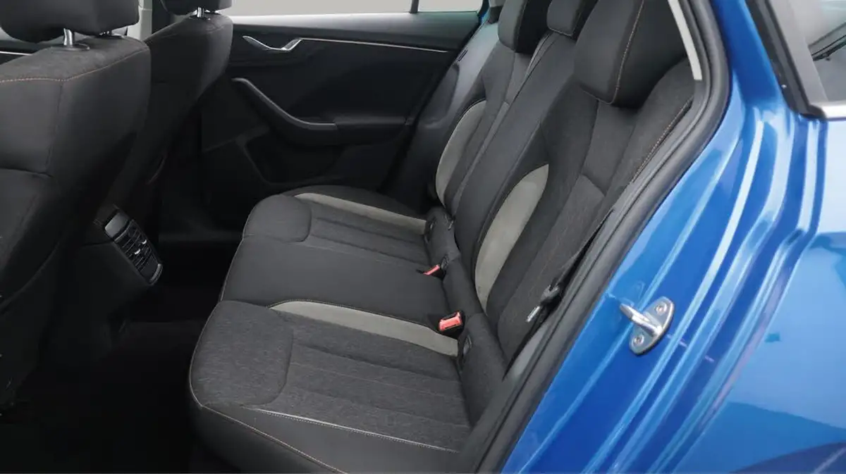 2022-skoda-kamiq-10-tsi-se-l-big-16