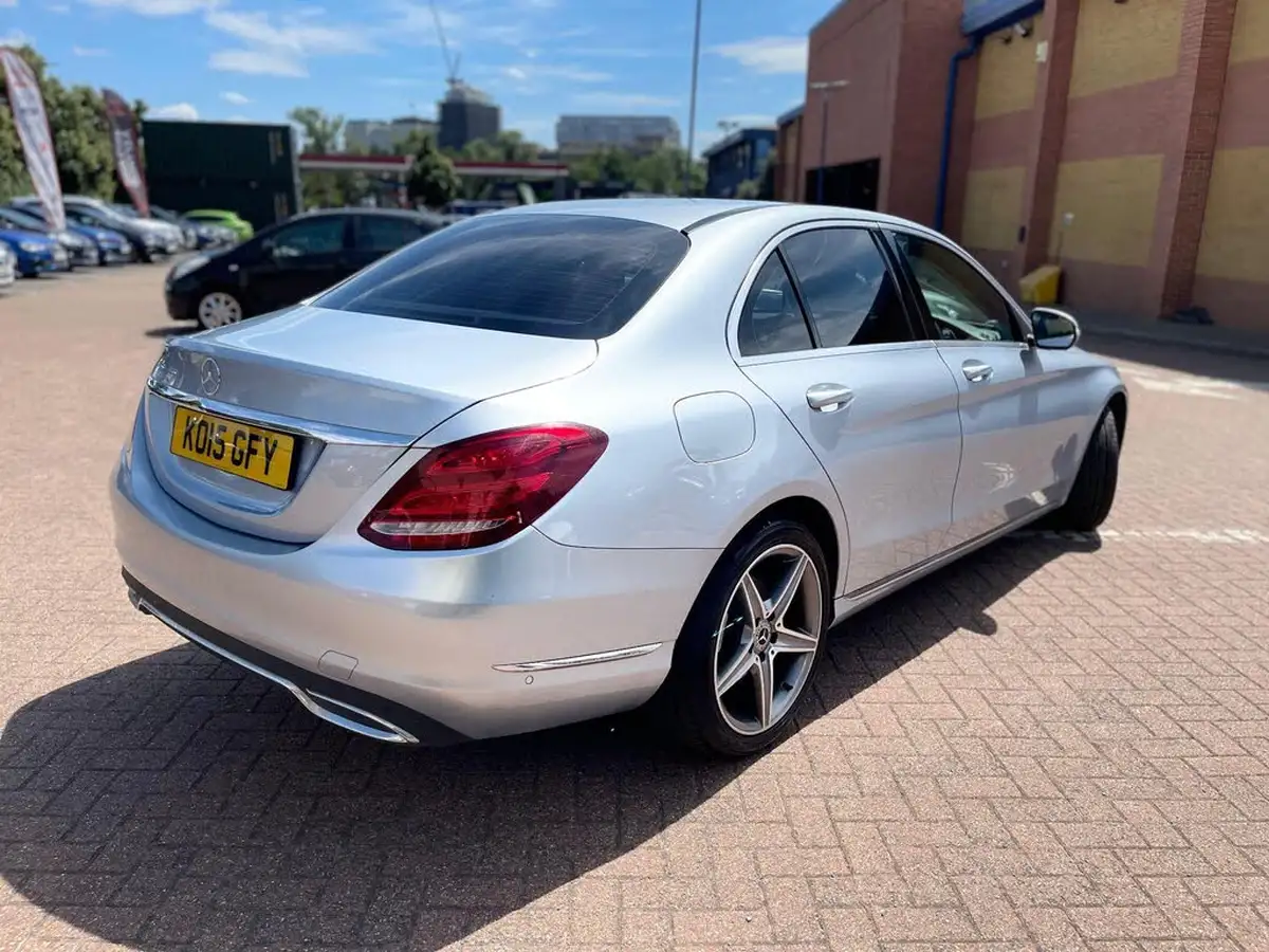 2015-mercedes-benz-c-class-20-c200-sport-184ps-ss-saloon-4d-7g-tronic-plus-big-12