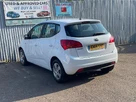 2014-kia-venga-14-1-air-small-46