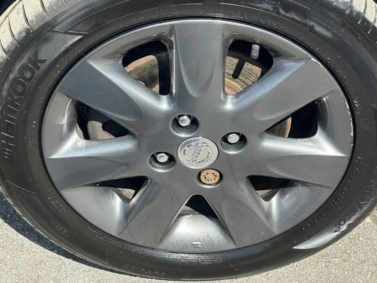 2011-nissan-micra-12-kuro-97bhp-big-43